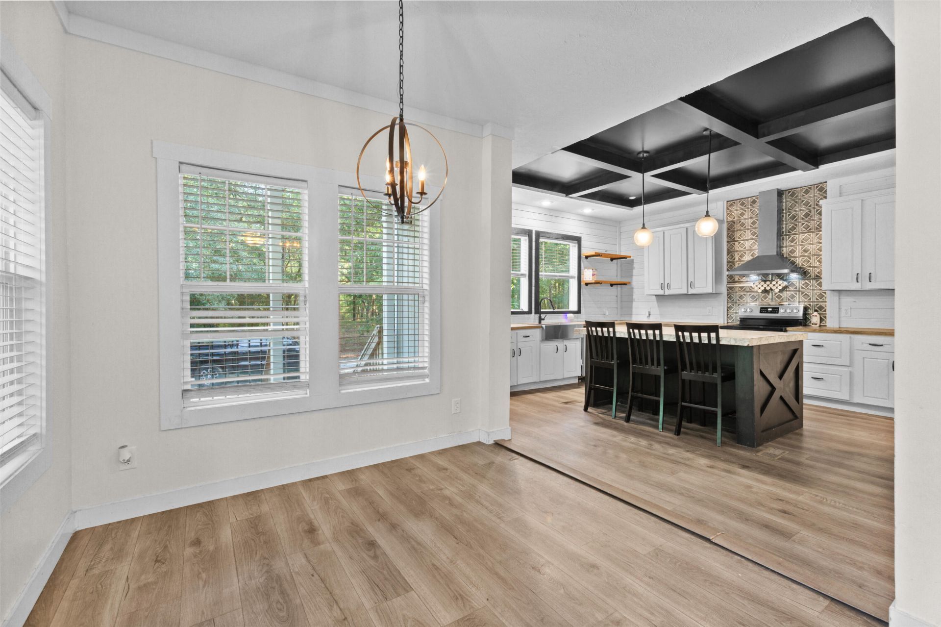 404 Marion Road Photo 3