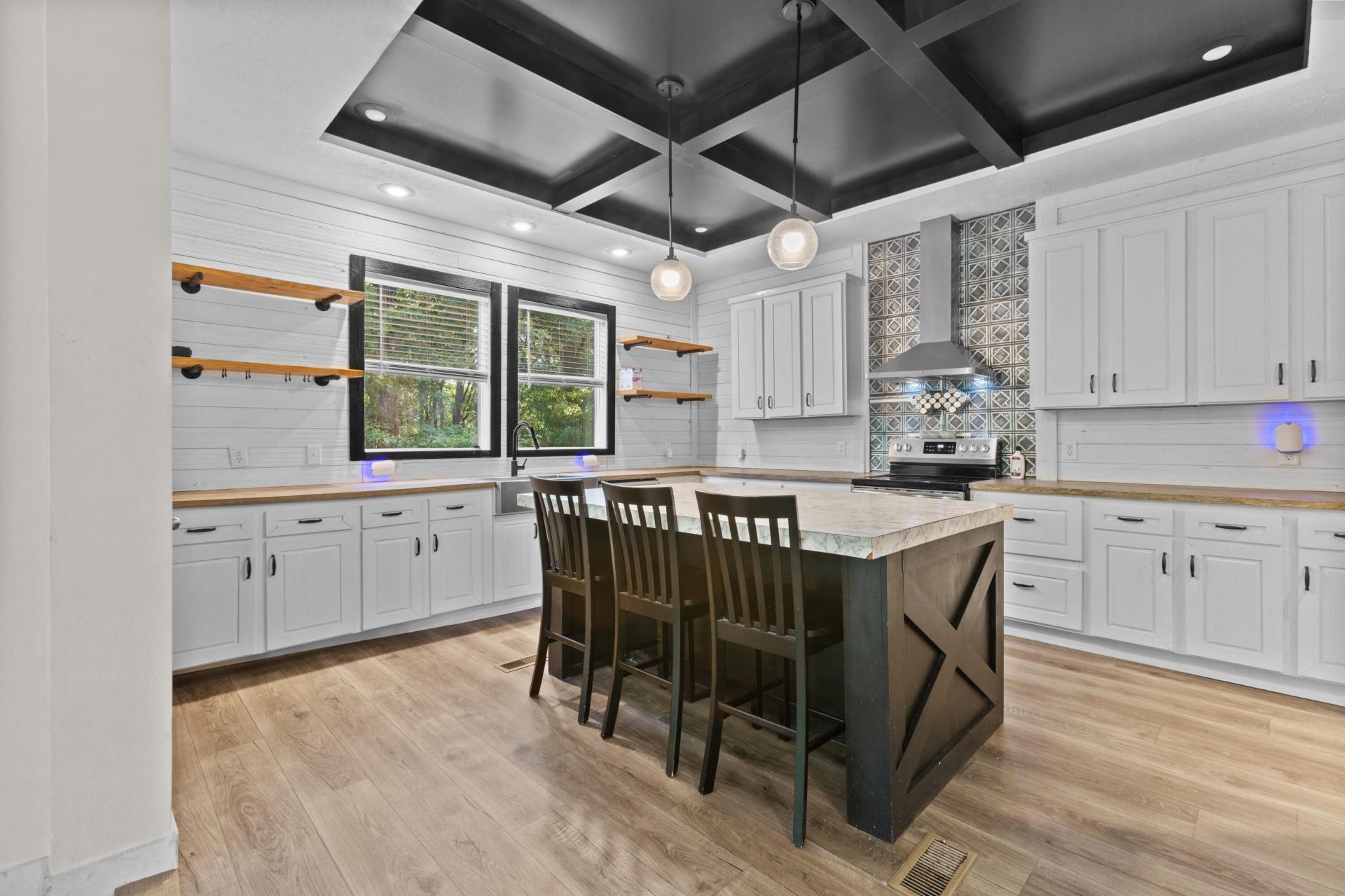 404 Marion Road Photo 6