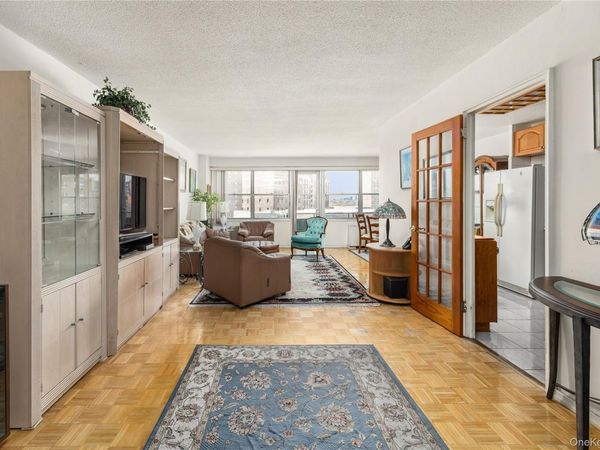70-31 108th Street , Unit 6E, Forest Hills, NY 11375