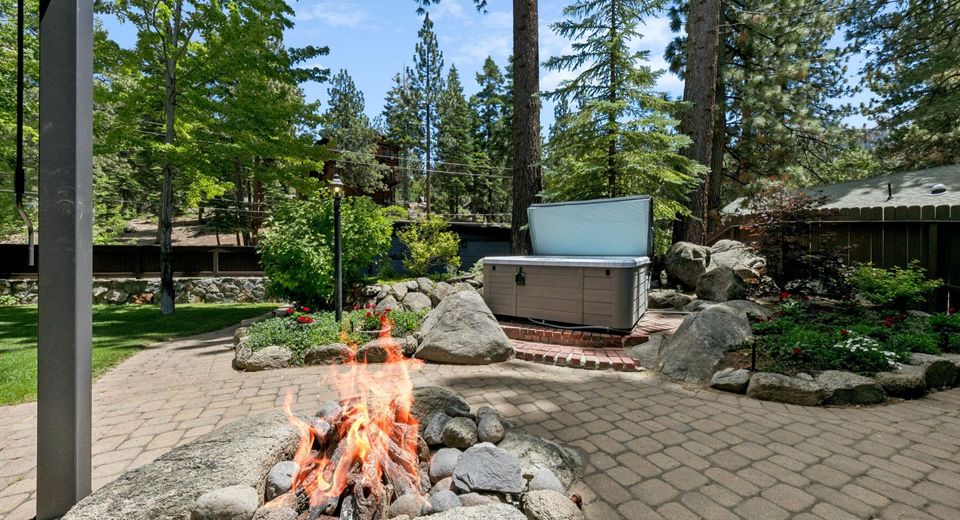 175 Juniper Drive, Stateline, NV 89449 Photo