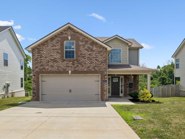 771 Jodine Ann Dr, Clarksville, TN 37043