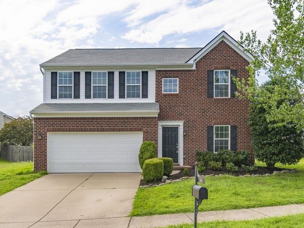 745 Wolfeboro Ln, Nashville, TN 37221