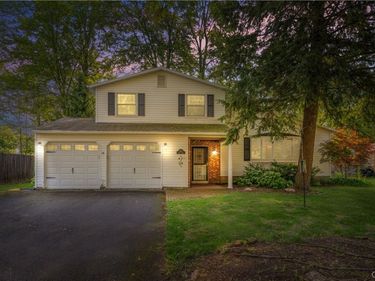 8027 Thyme Circle , Liverpool, NY 13090