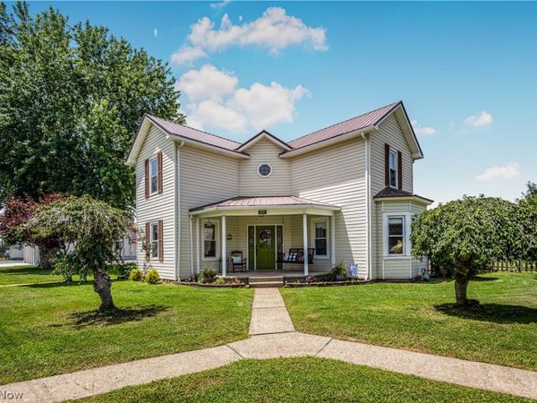 221 Smith Street, Belmont, WV 26134
