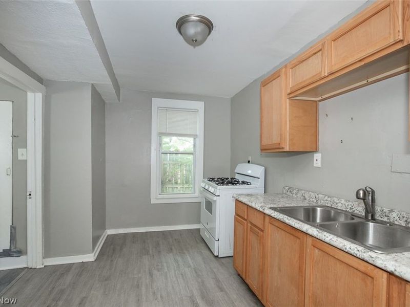 2177 W 81st Street, Cleveland, OH 44102 Photo 13
