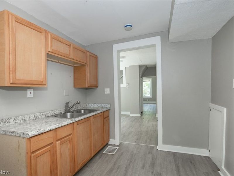 2177 W 81st Street, Cleveland, OH 44102 Photo 15