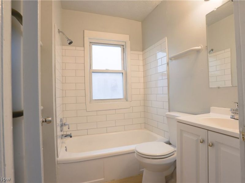 3598 E 149th Street, Cleveland, OH 44120 Photo 11