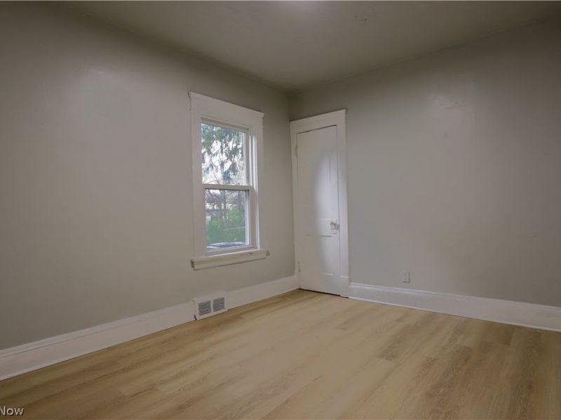 3598 E 149th Street, Cleveland, OH 44120 Photo 14