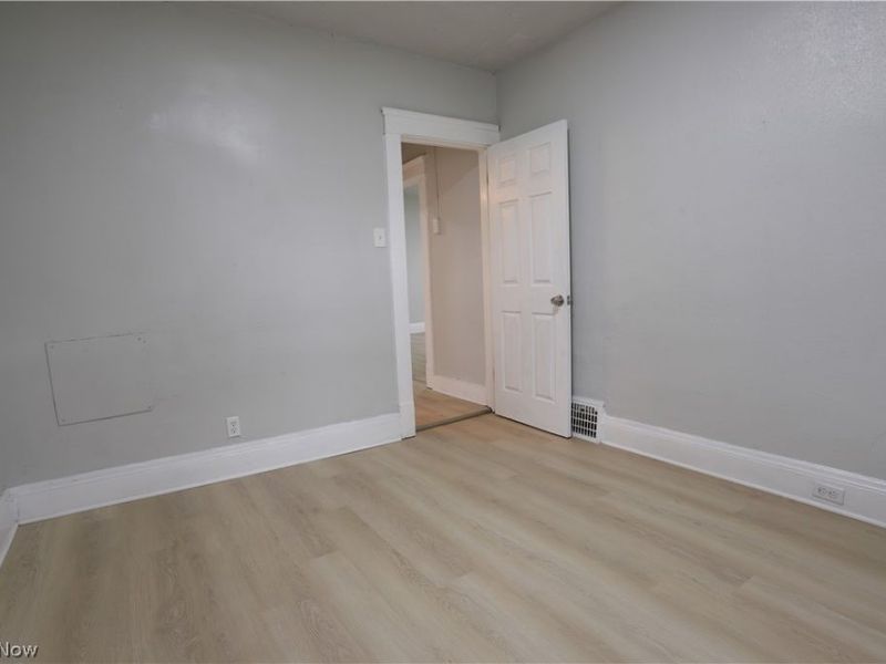 3598 E 149th Street, Cleveland, OH 44120 Photo 9