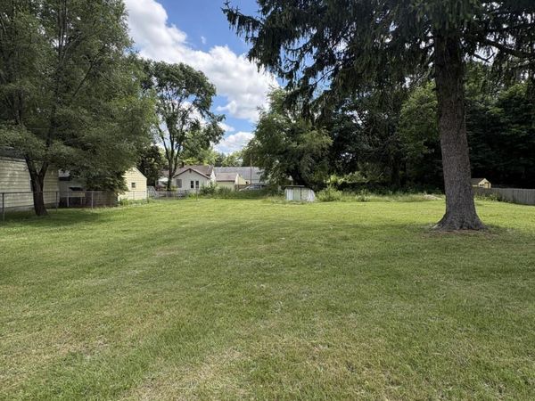 284 E Center Street, Coloma, MI 49038