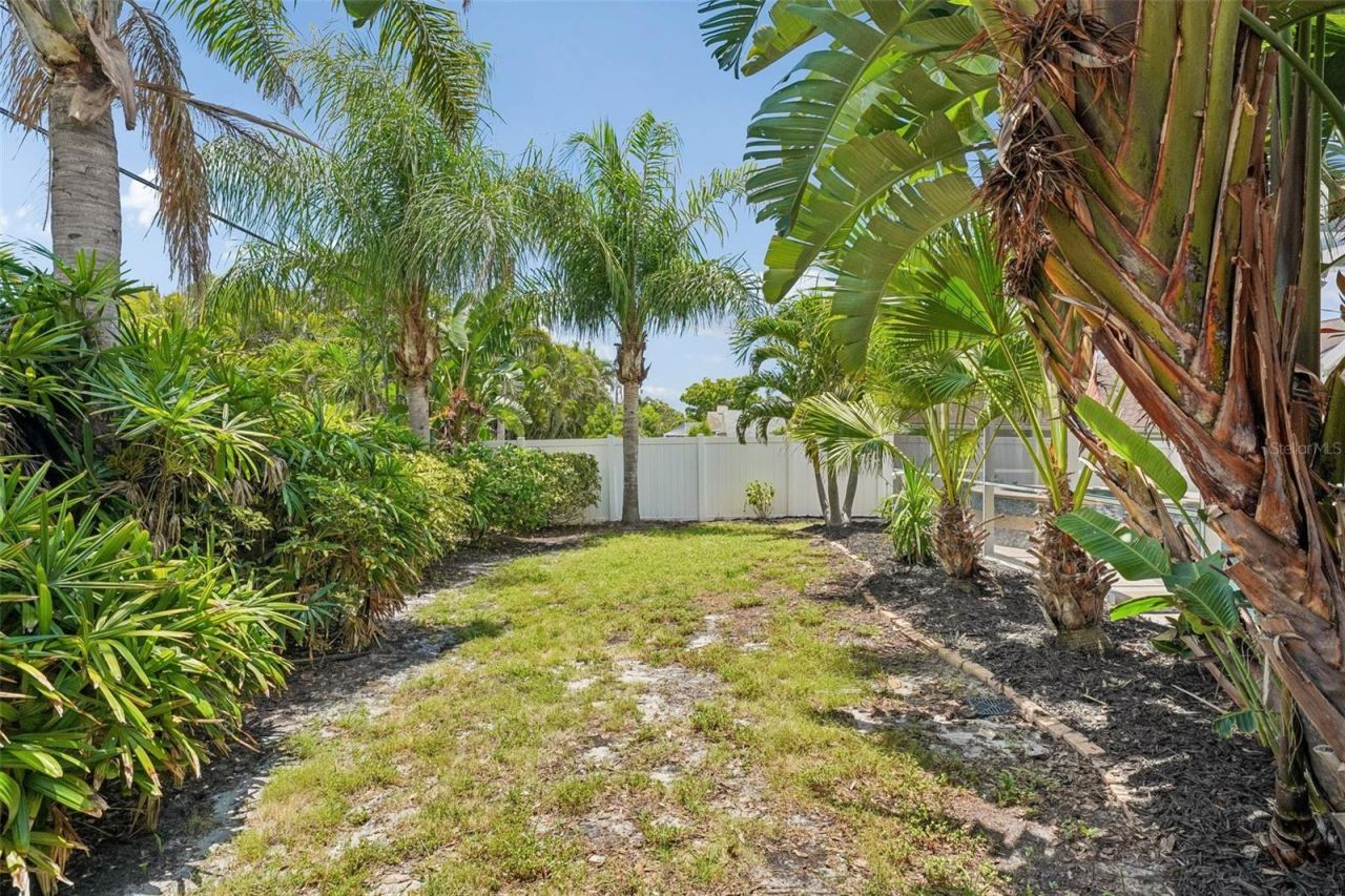 14426 Mark Drive , Largo, FL 33774 Photo