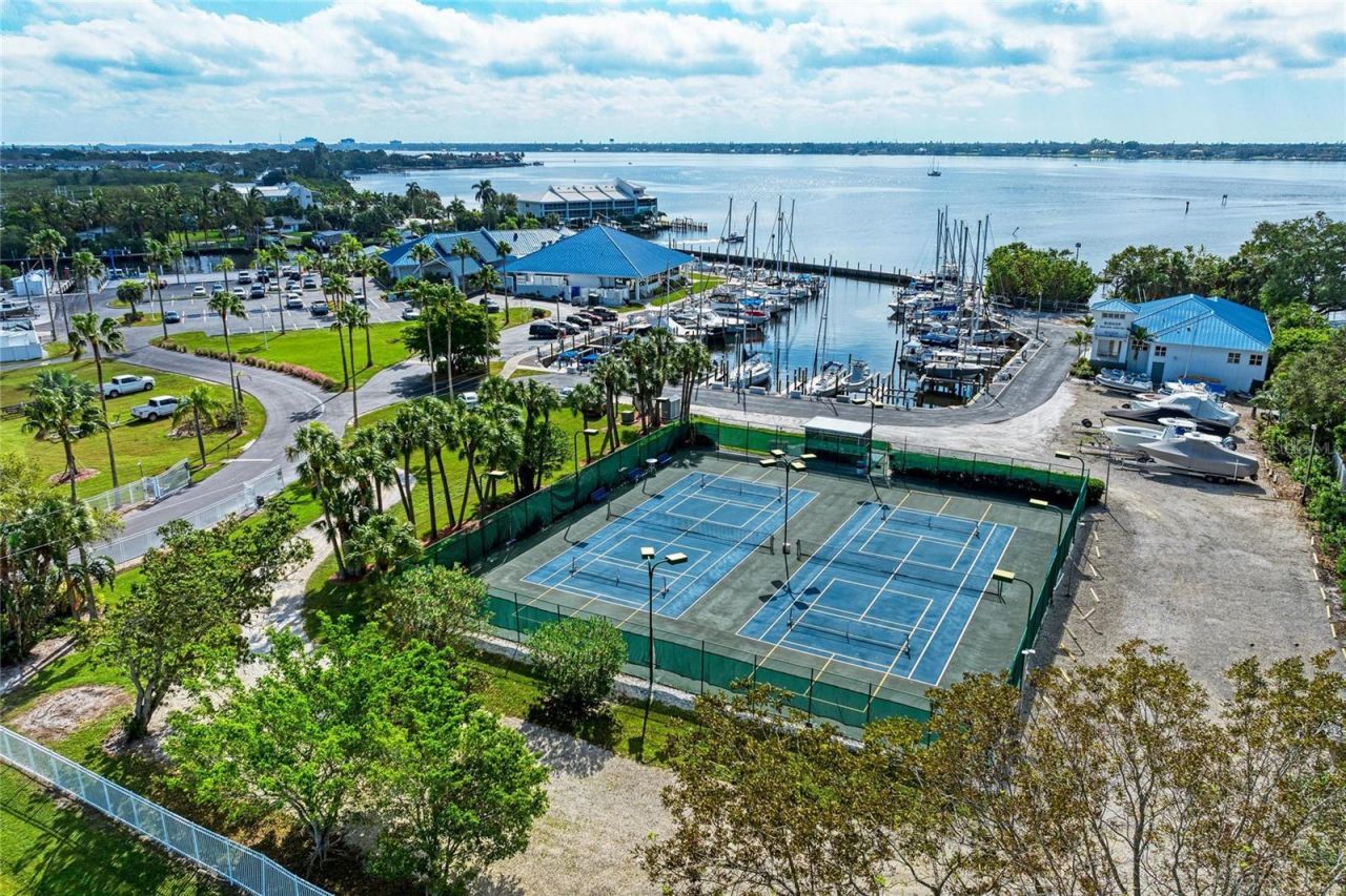 3607 10th Lane W, Palmetto, FL 34221 Photo