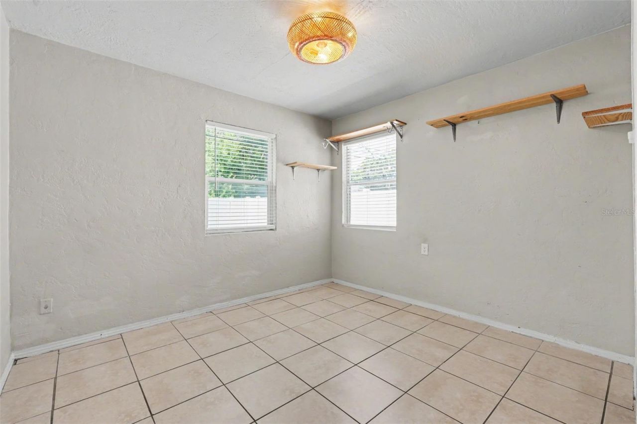 1946 15th Avenue S, Saint Petersburg, FL 33705 Photo