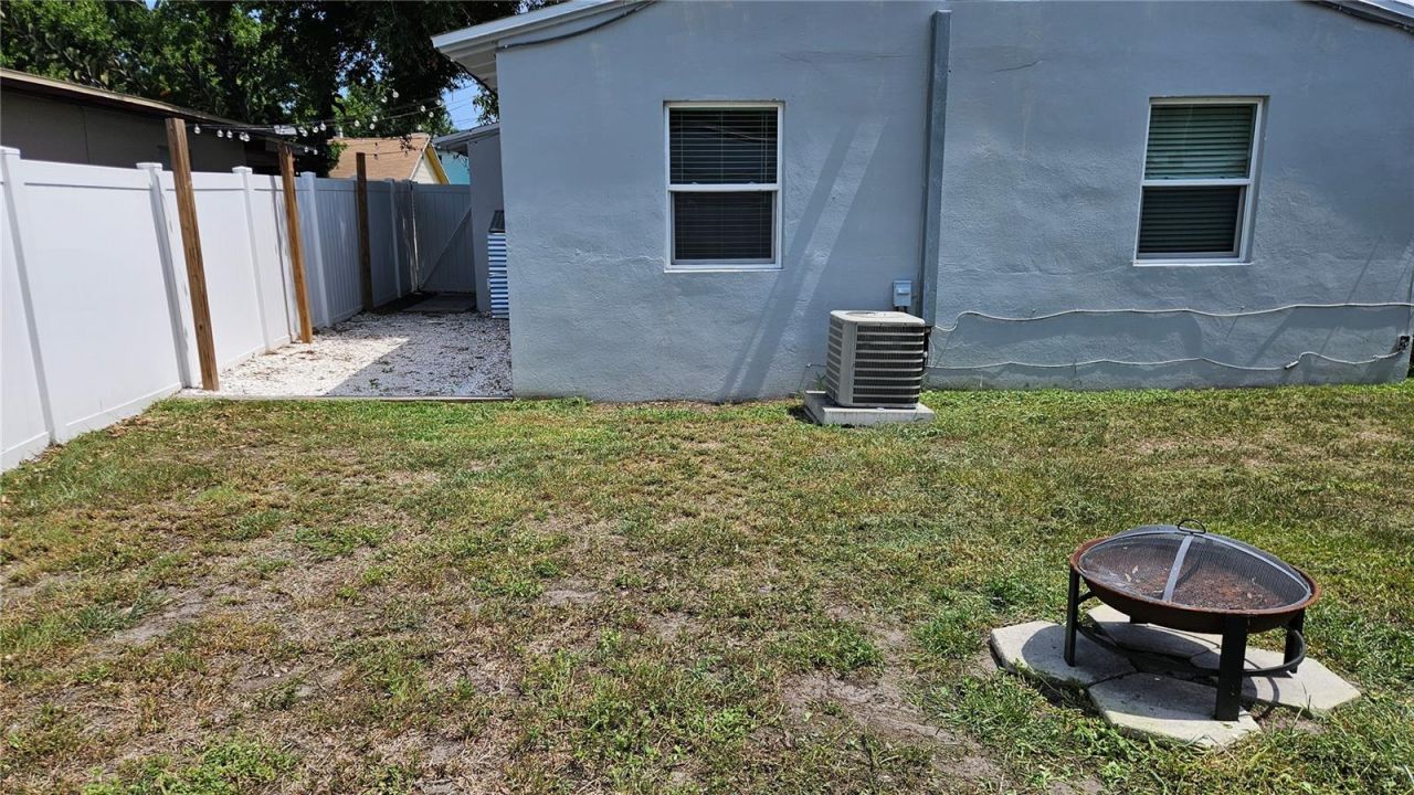 1946 15th Avenue S, Saint Petersburg, FL 33705 Photo