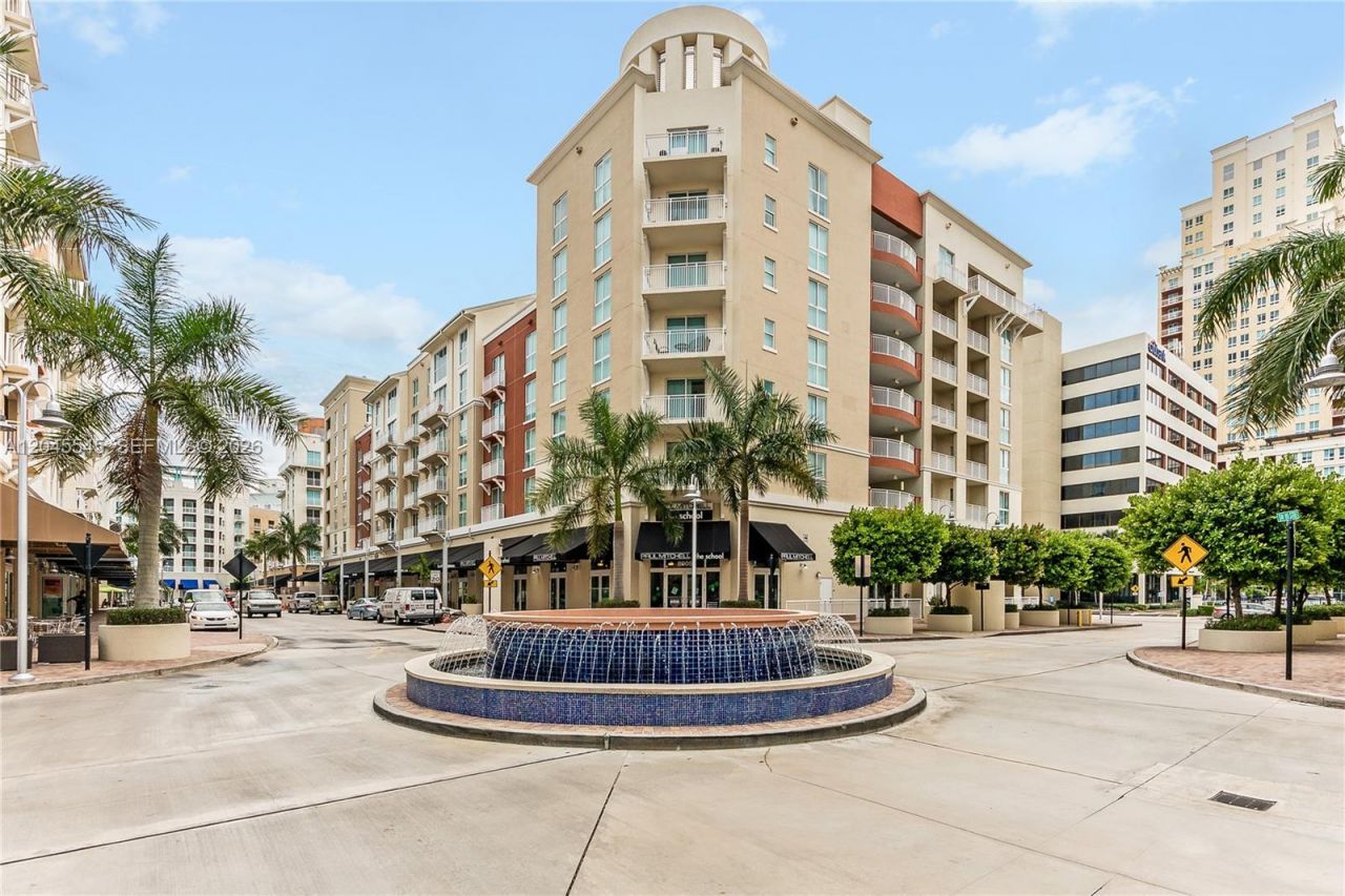 7285 SW 90th St , Unit D409, Miami, FL 33156 Photo