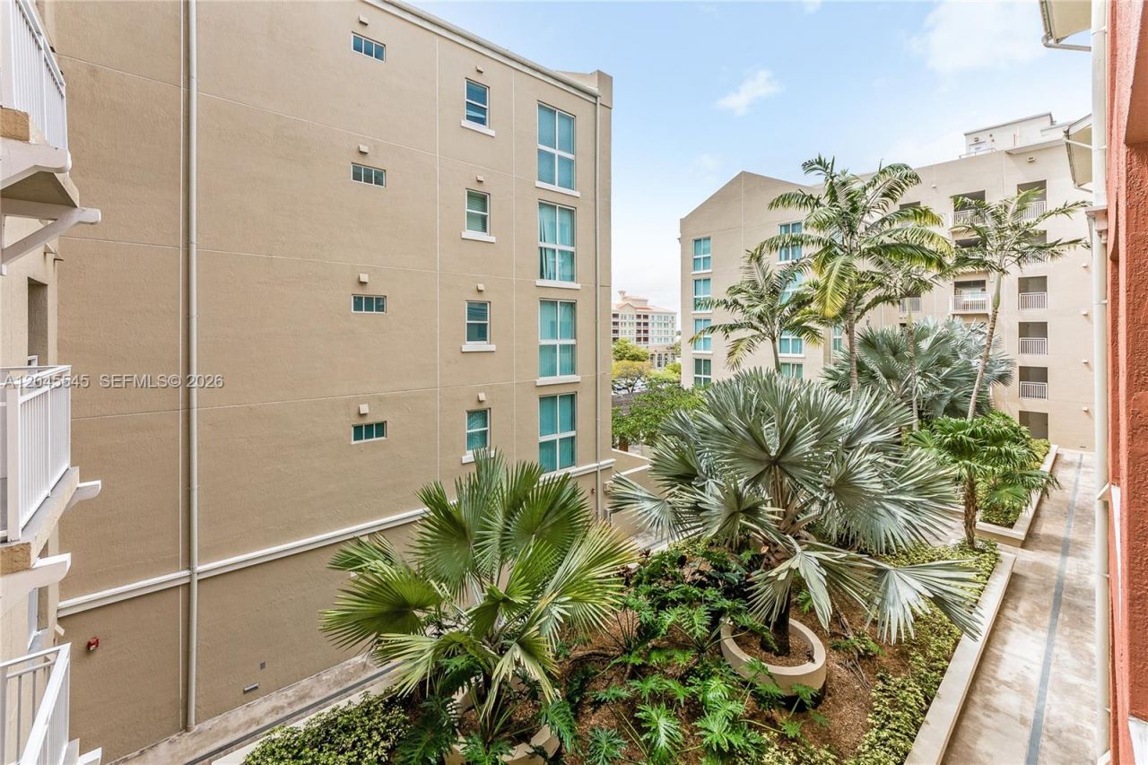 7285 SW 90th St , Unit D409, Miami, FL 33156 Photo