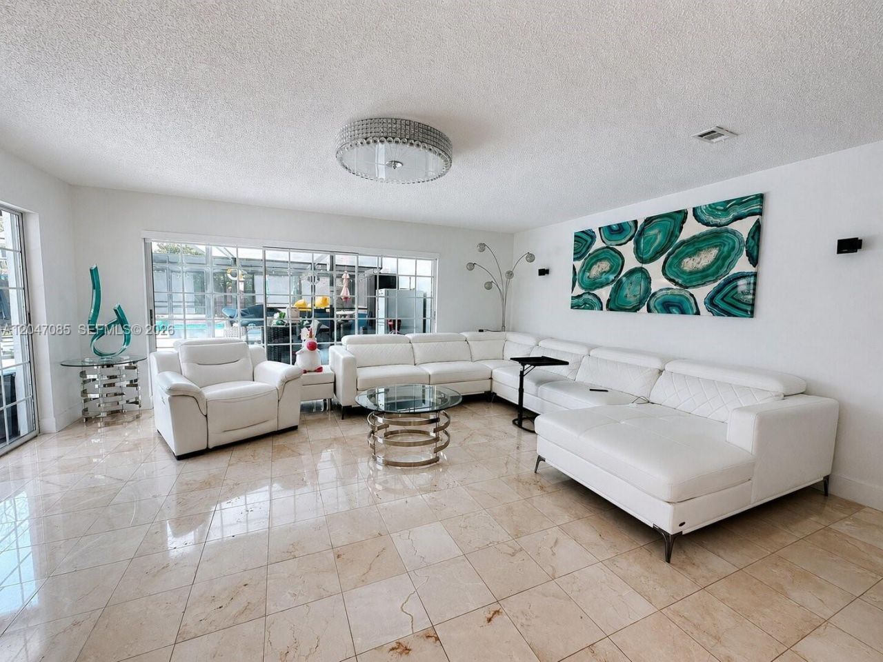 17324 NW 63rd Ave , Hialeah, FL 33015 Photo