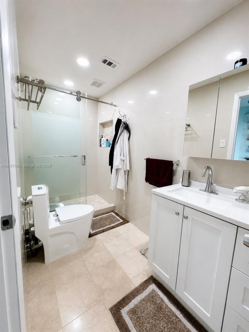 17324 NW 63rd Ave , Hialeah, FL 33015 Photo