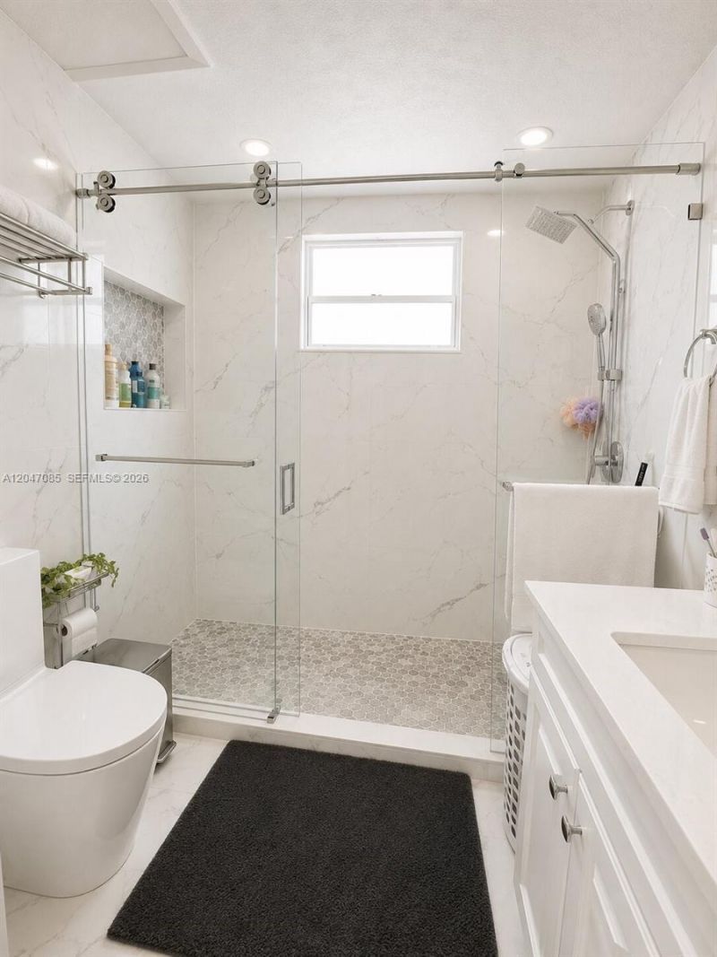 17324 NW 63rd Ave , Hialeah, FL 33015 Photo