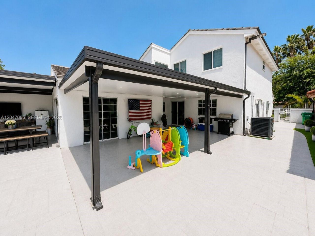 17324 NW 63rd Ave , Hialeah, FL 33015 Photo