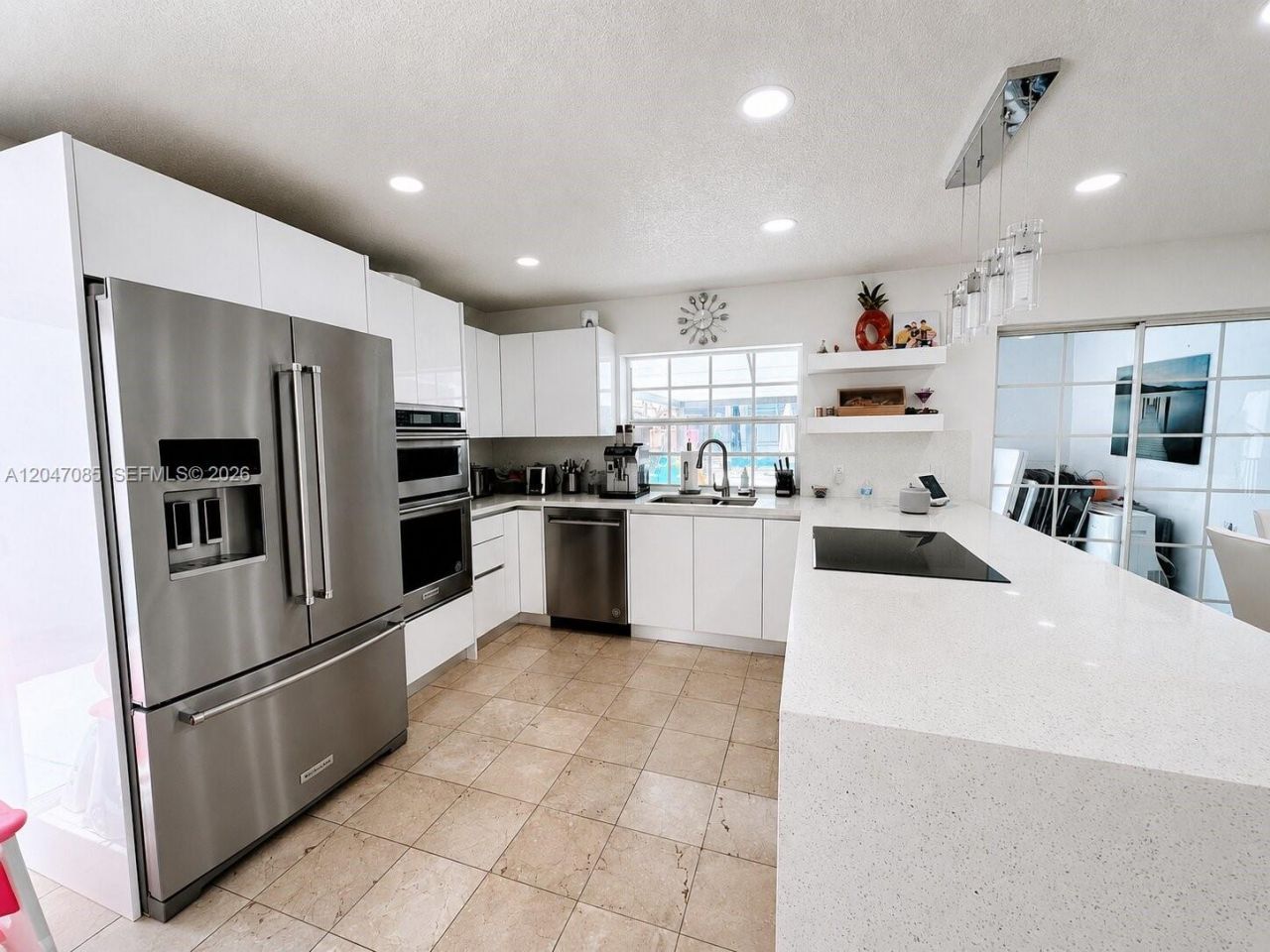 17324 NW 63rd Ave , Hialeah, FL 33015 Photo