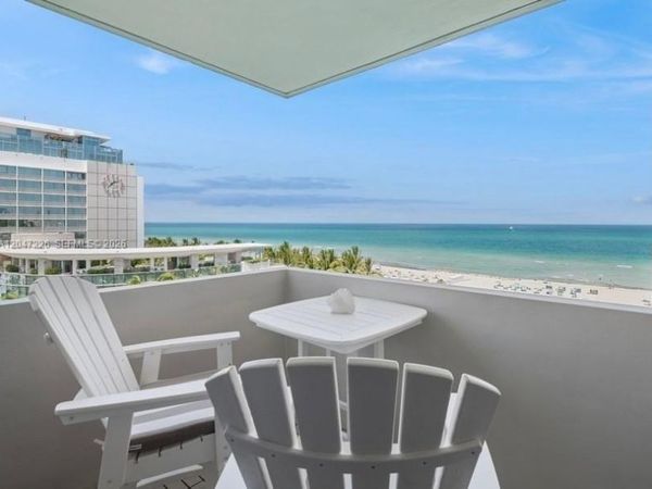 2899 Collins Ave , Unit 1025, Miami Beach, FL 33140