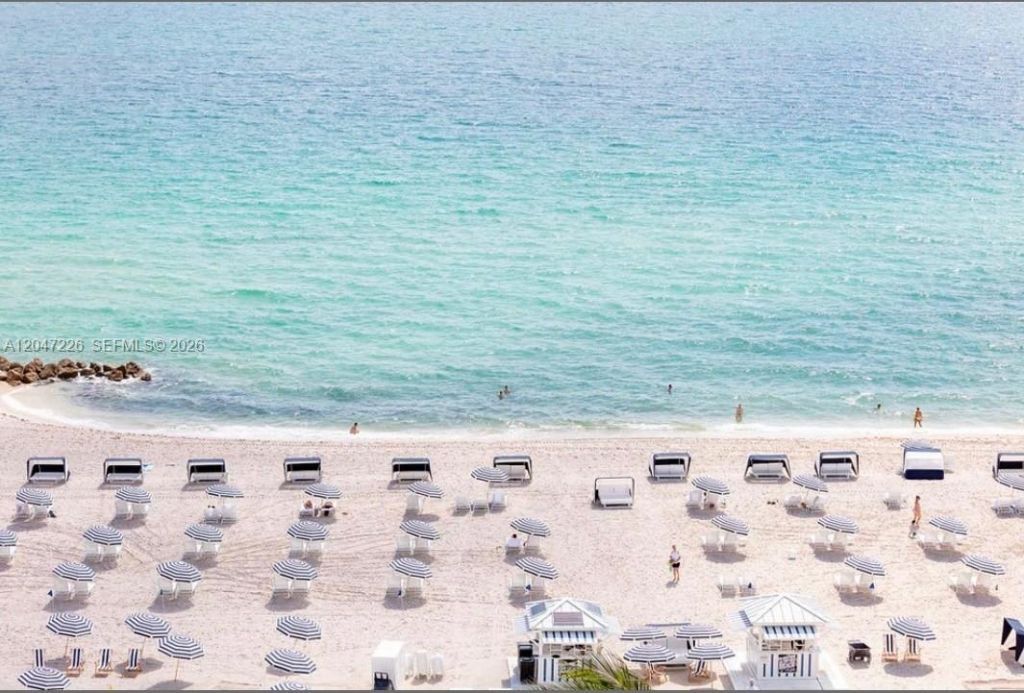 2899 Collins Ave , Unit 1025, Miami Beach, FL 33140 Photo