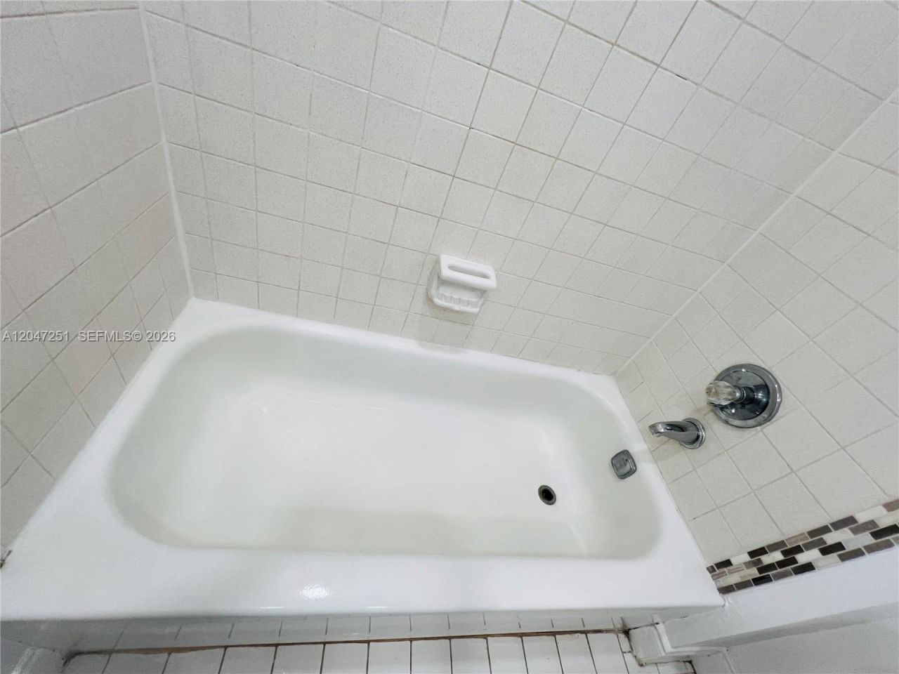 8025 S Colony Cir S, Unit 210, Tamarac, FL 33321 Photo