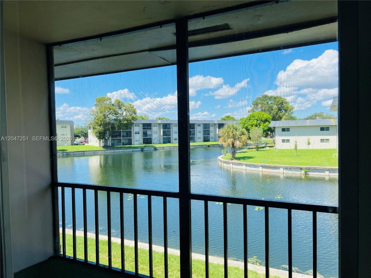 8025 S Colony Cir S, Unit 210, Tamarac, FL 33321 Photo