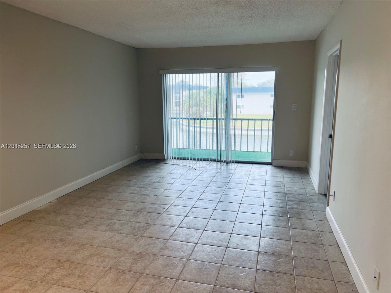 8025 S Colony Cir S, Unit 210, Tamarac, FL 33321 Photo
