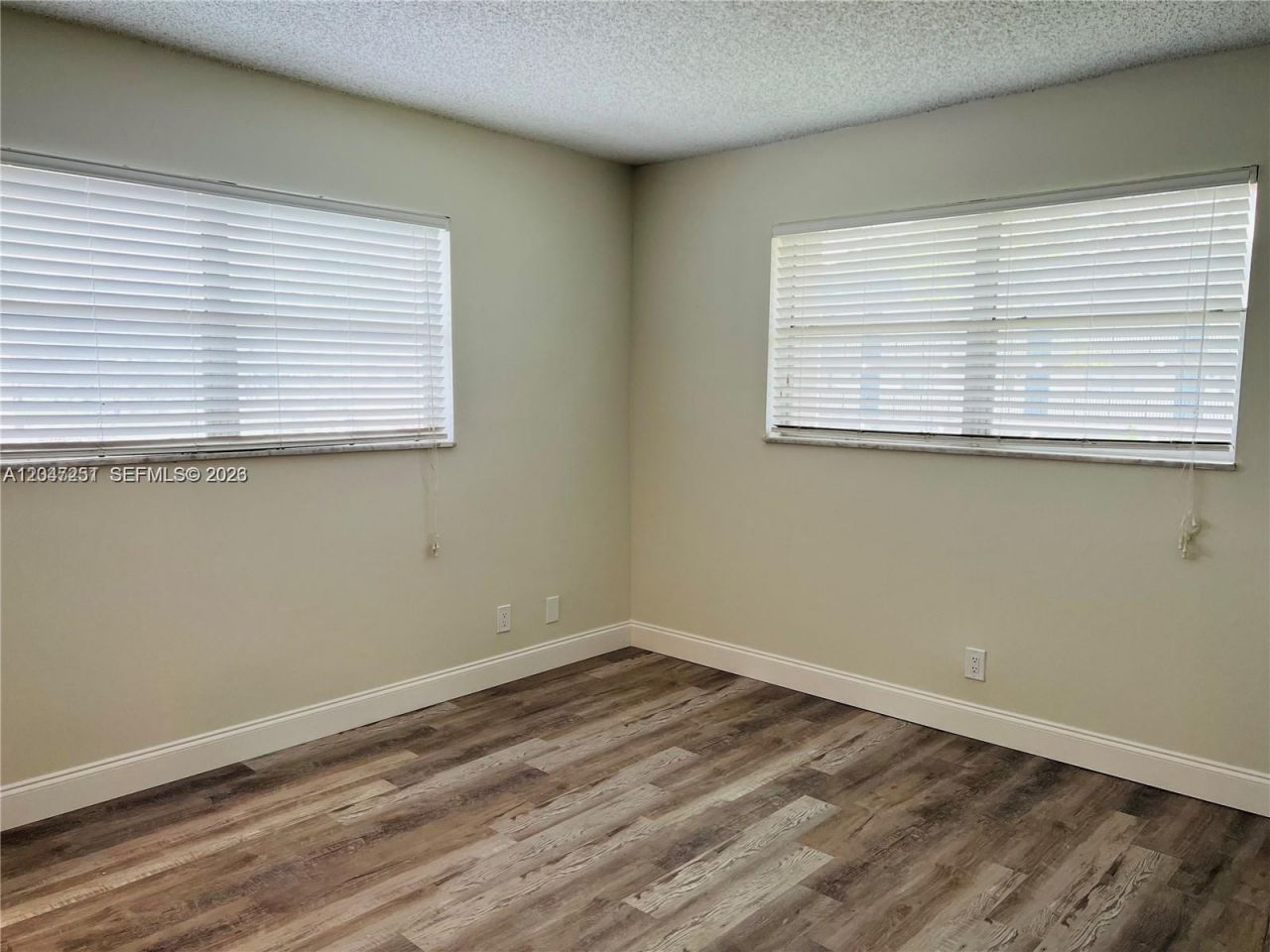 8025 S Colony Cir S, Unit 210, Tamarac, FL 33321 Photo
