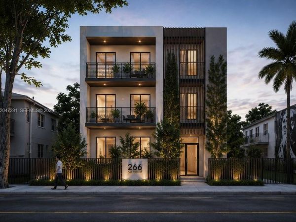 266 NW 32nd St , Miami, FL 33127