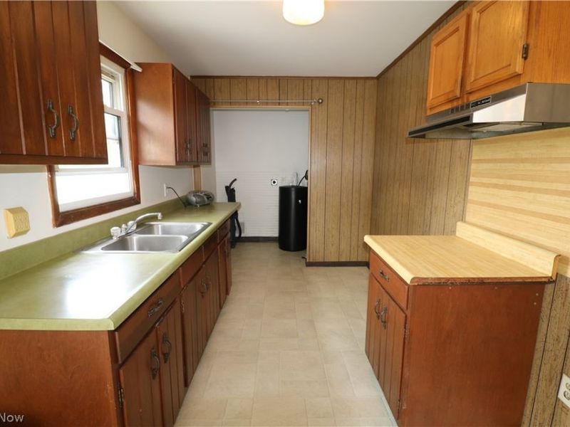 1881 Snyder Road, Willard, OH 44890 Photo 2