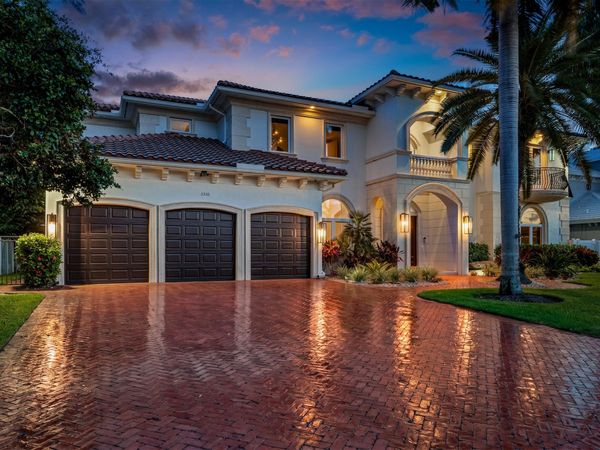 2320 NE 34th Court, Lighthouse Point, FL 33064