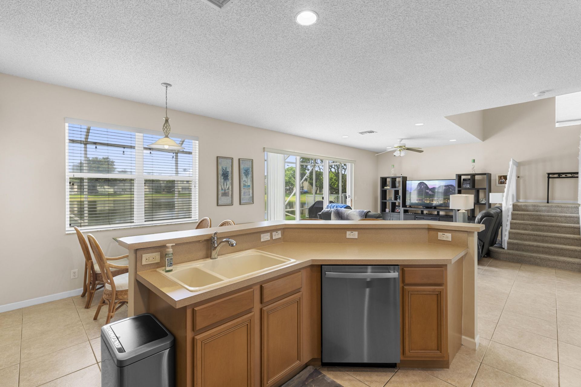 143 Hamilton Terrace, Royal Palm Beach, FL 33414 Photo
