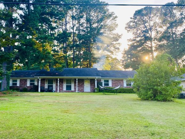 632 Sharp , Camden, AR 71701