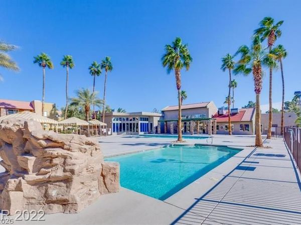 5493 Indian River Drive, Unit 376, Las Vegas, NV 89103