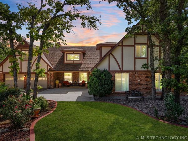 2520 Mountain Road , Bartlesville, OK 74006
