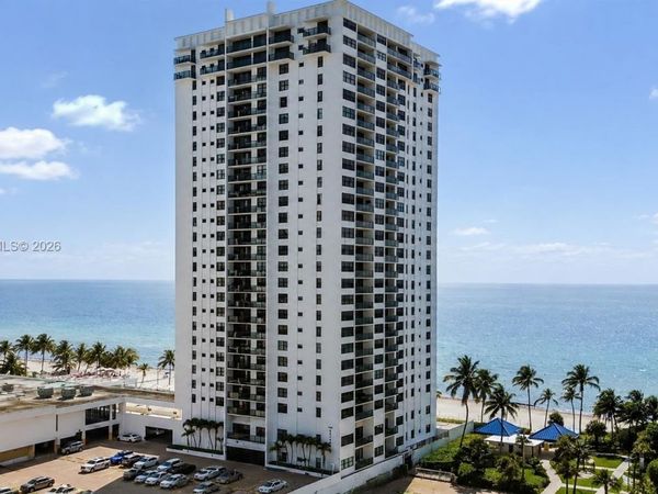 2301 S Ocean Dr, Unit 1006, Hollywood, FL 33019