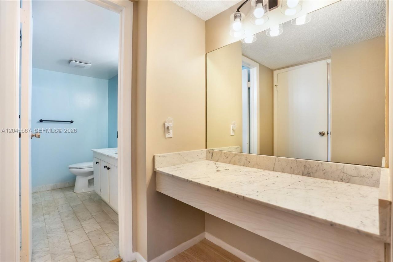 2301 S Ocean Dr, Unit 1006, Hollywood, FL 33019 Photo