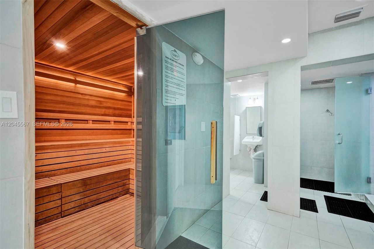 2301 S Ocean Dr, Unit 1006, Hollywood, FL 33019 Photo