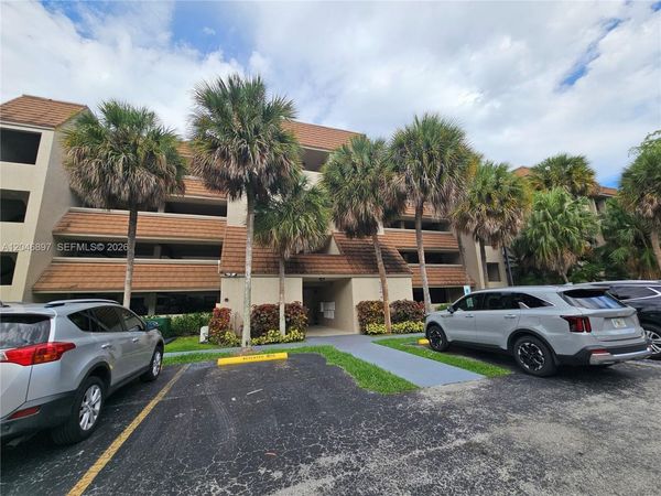 461 Ives Dairy Rd , Unit 406-2, Miami, FL 33179