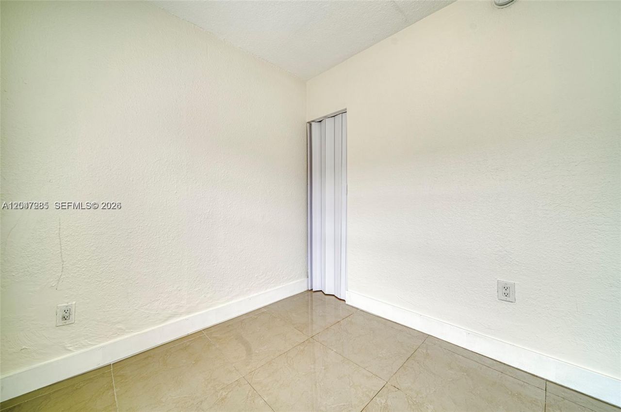 1747 NW 40th St , Unit 1747, Miami, FL 33142 Photo