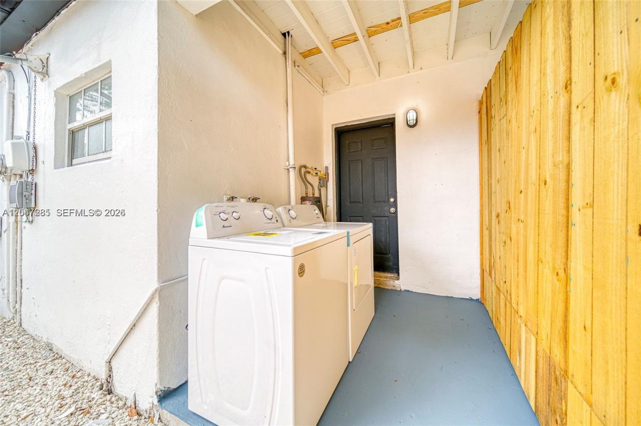 1747 NW 40th St , Unit 1747, Miami, FL 33142 Photo
