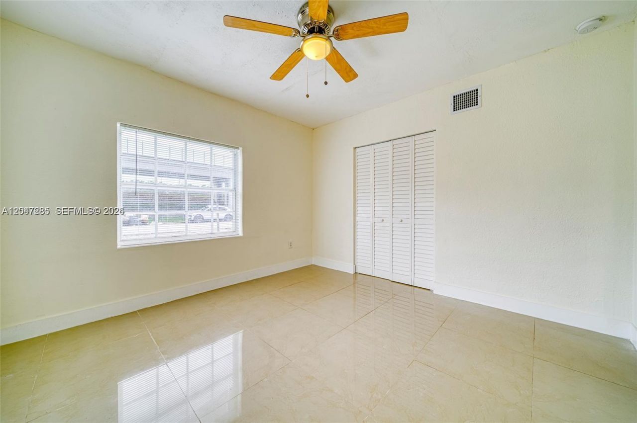 1747 NW 40th St , Unit 1747, Miami, FL 33142 Photo
