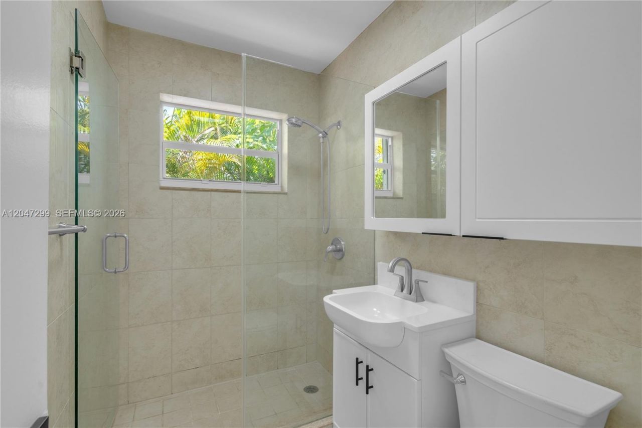 2638 SW 30th Ct, Unit 2638, Miami, FL 33133 Photo