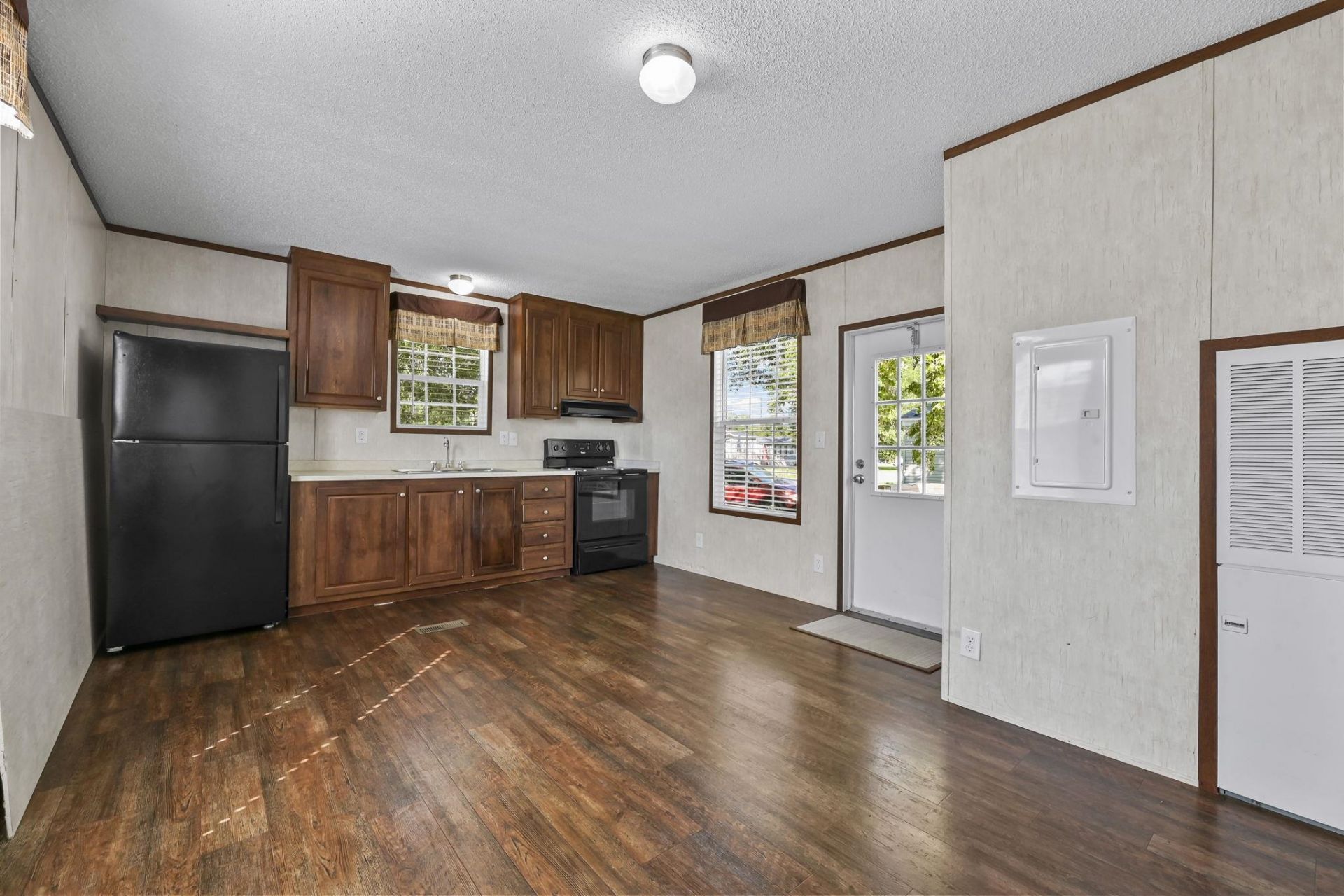 7579 Lacy Dr.  Photo 5