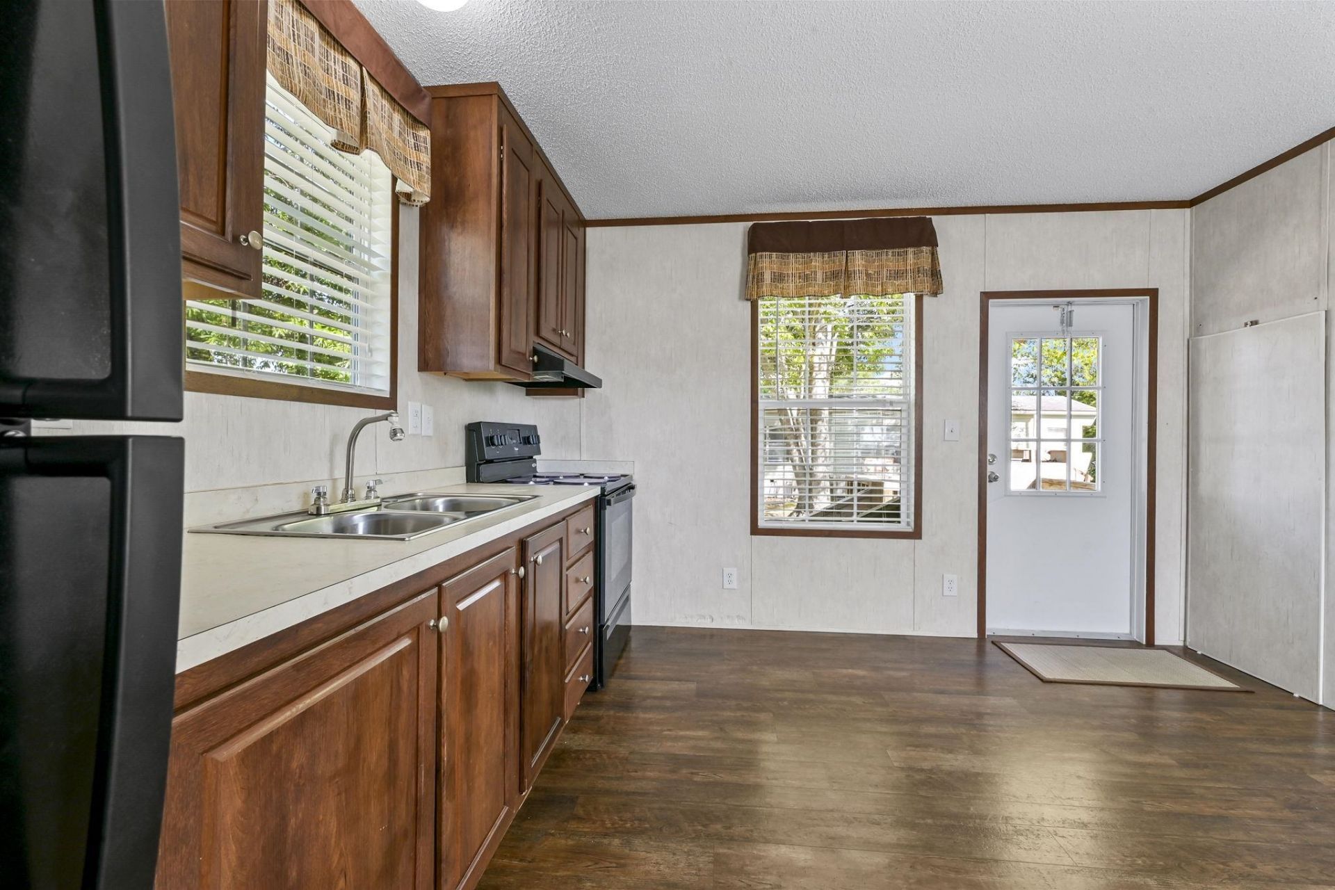 7579 Lacy Dr.  Photo 6