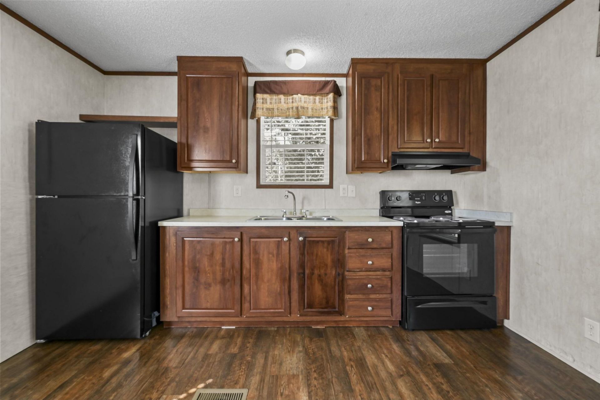 7579 Lacy Dr.  Photo 9