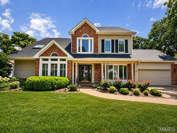 16557 Baxter Forest Ridge Drive, Chesterfield, MO 63005